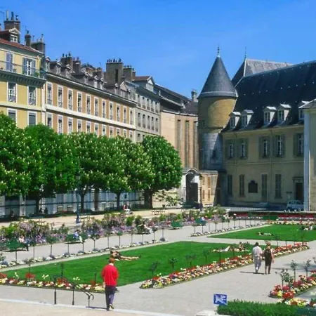 Apartment T2 Prestige Au Coeur De *